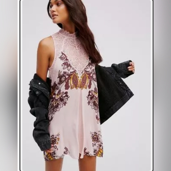 Free People Dresses & Skirts - Free People marsha Powder Pastel Pink Floral Print Slip Dress